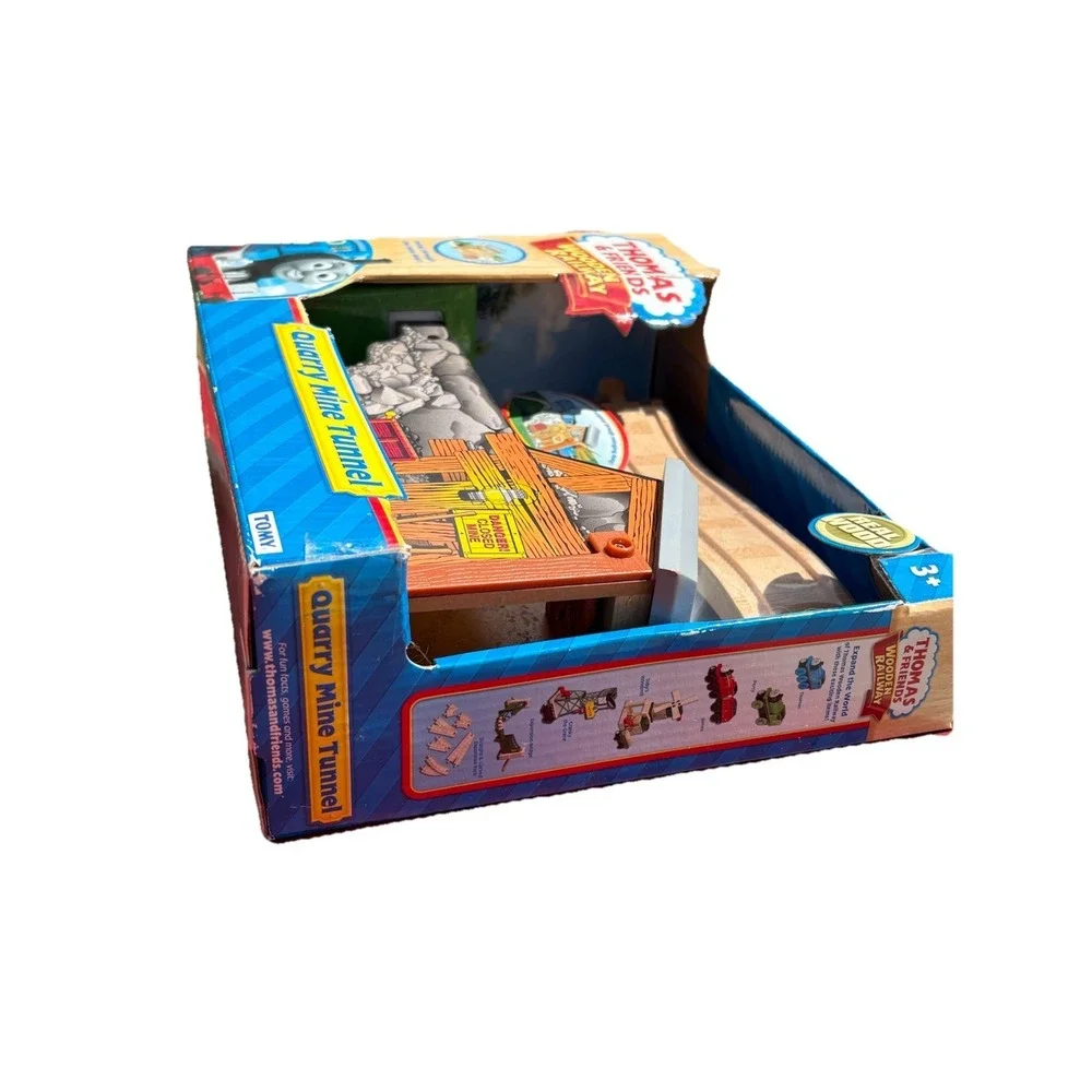 Quarry Mine Tunnel Thomas & Friends Wooden Railway Y4415 New Sealed